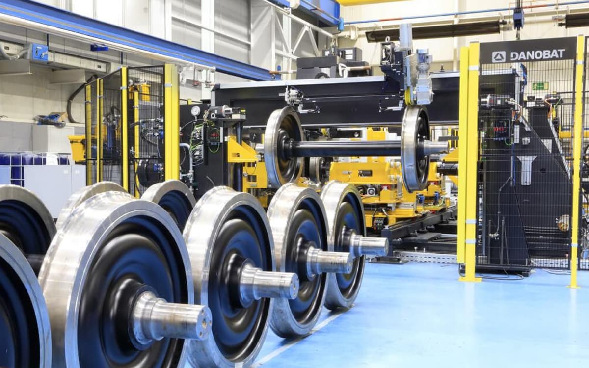 Giải pháp doa và lắp bánh tàu tự động